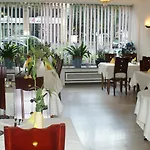 Bahn-Hotel