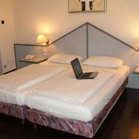 Bahn-hotel Hotel 3*